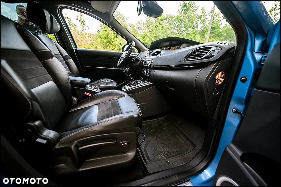 Renault Scenic - 36