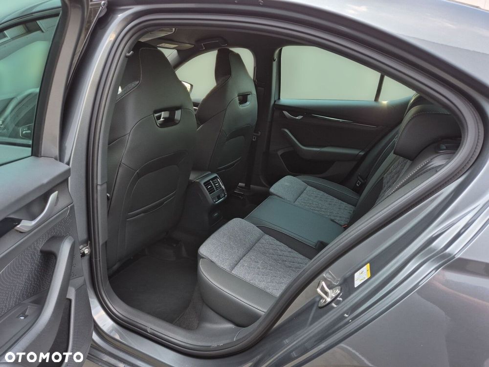 Skoda Octavia 2.0 TSI Sportline 4x4 DSG - 15
