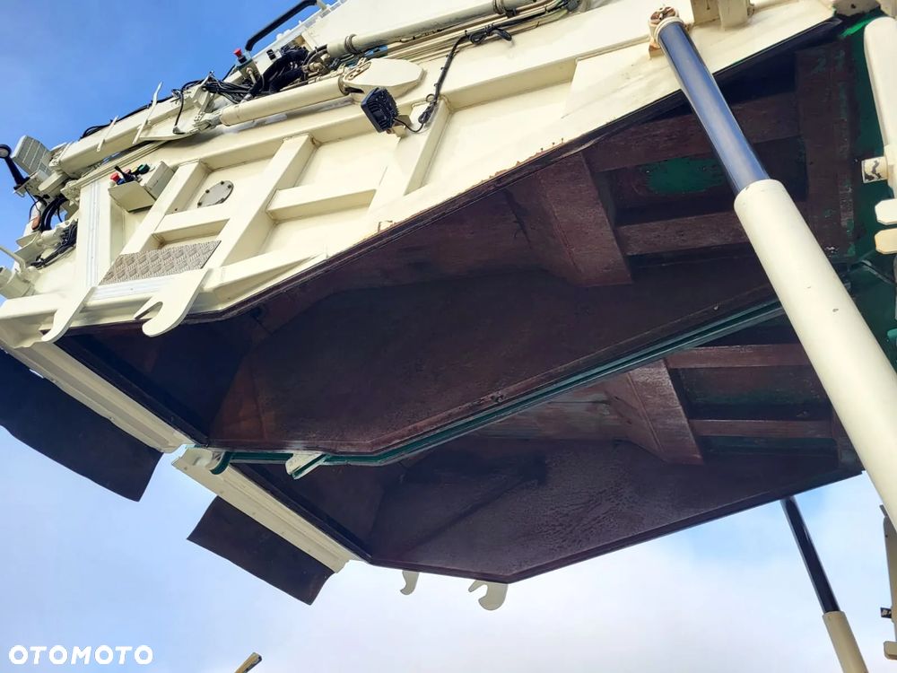 Mercedes-Benz Econic 2630 dwukomorowa - 16