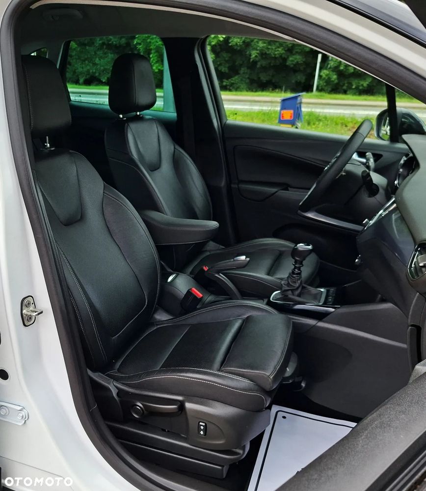 Opel Crossland X 1.5 Start/Stop Innovation - 24