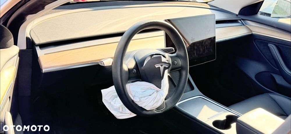 Tesla Model 3 Standard Reichweite Plus Hinterradantrieb - 14