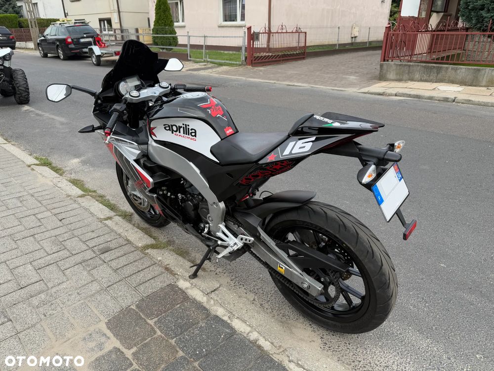 Aprilia RS - 8