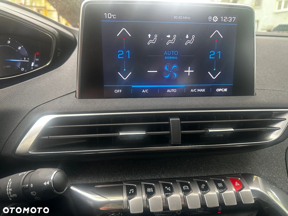 Peugeot 3008 1.5 BlueHDi Allure S&S EAT8 - 22