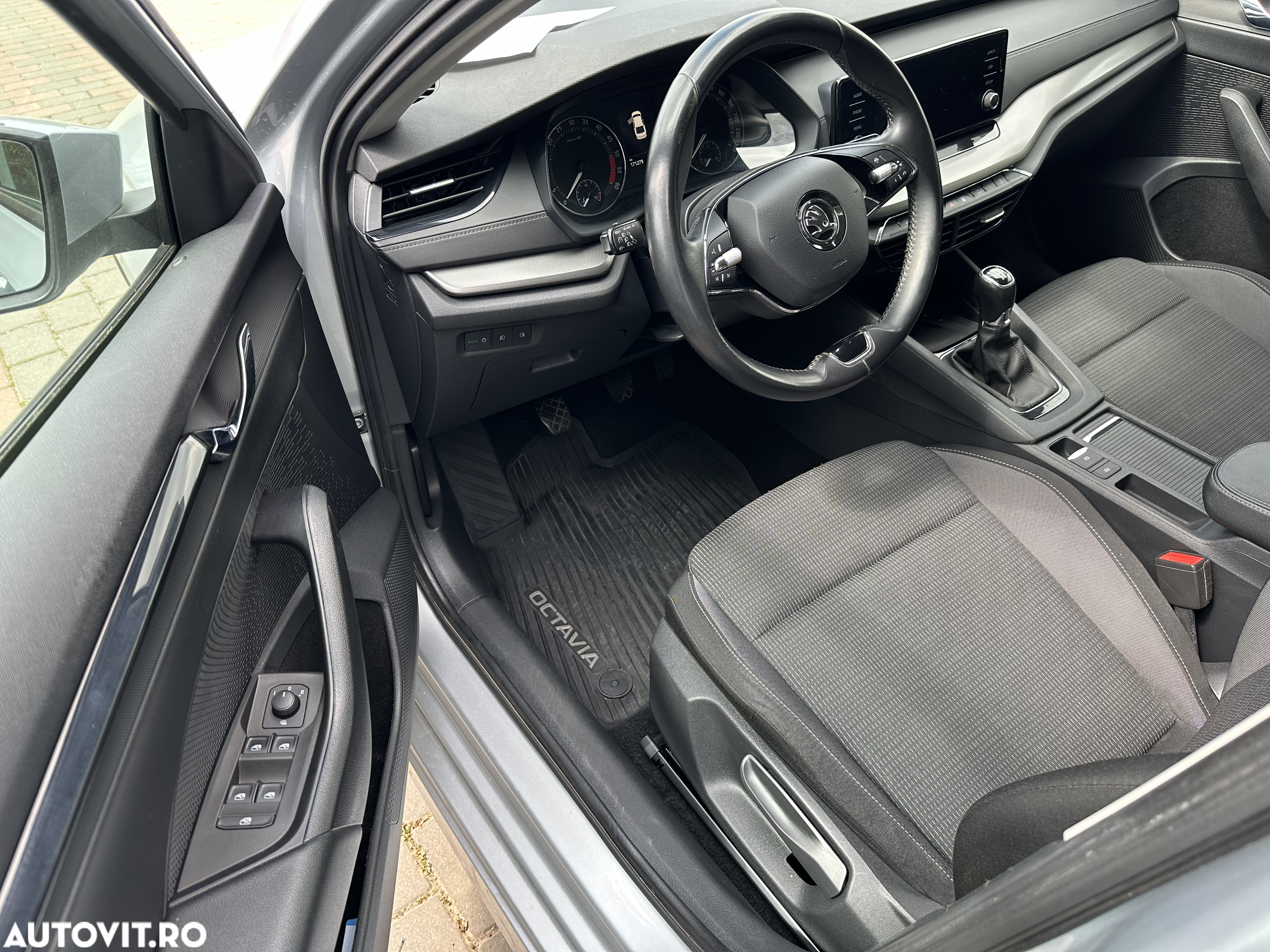 Skoda Octavia 2.0 TDI Style - 27