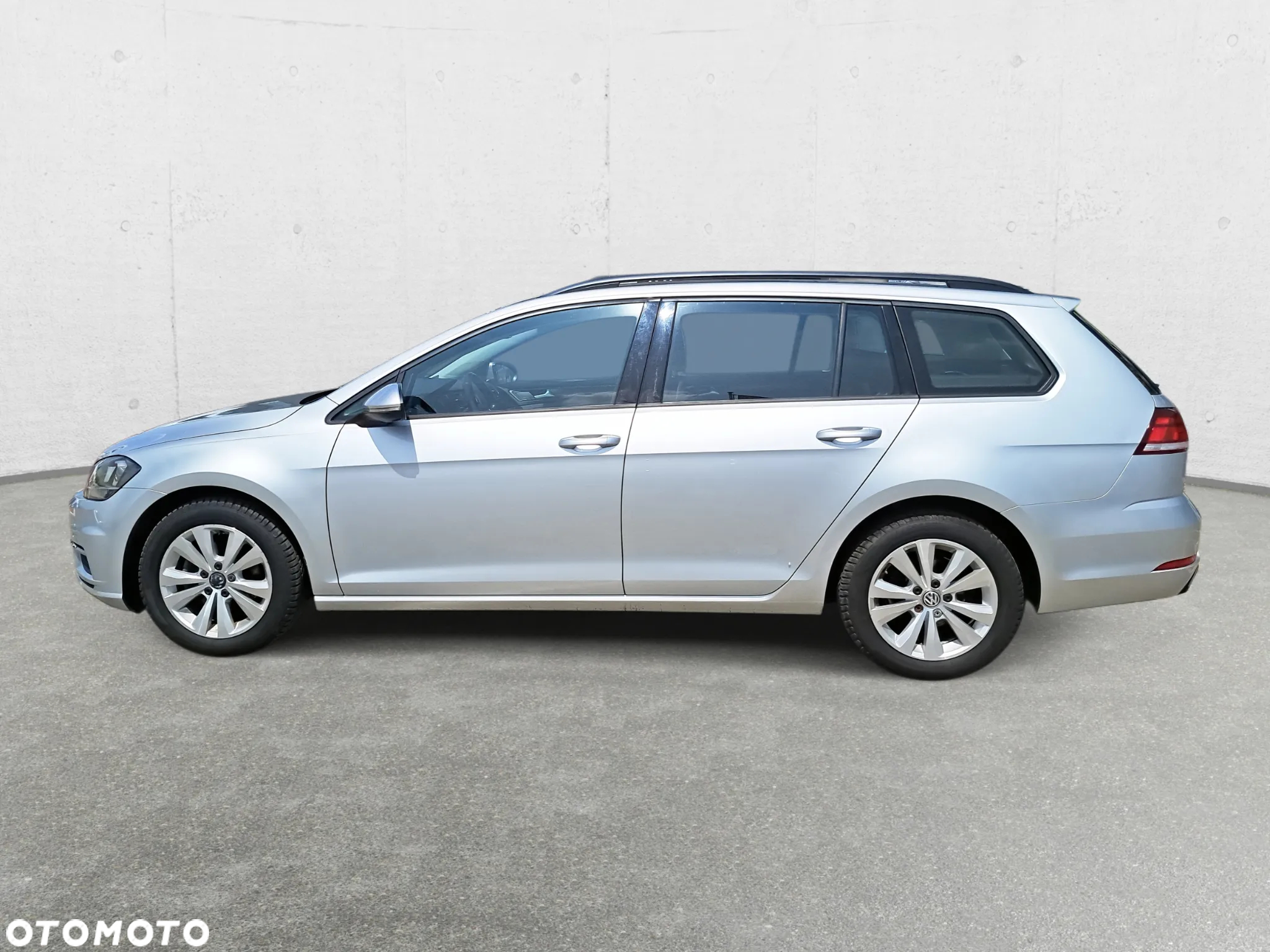 Volkswagen Golf VII 1.6 TDI BMT Comfortline - 8