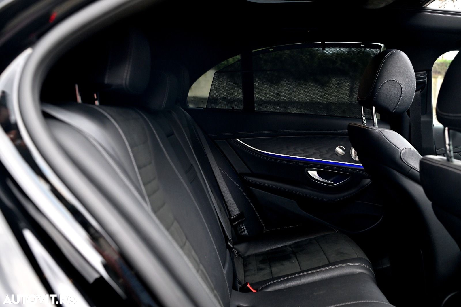 Mercedes-Benz E 450 4Matic 9G-TRONIC AMG Line - 23