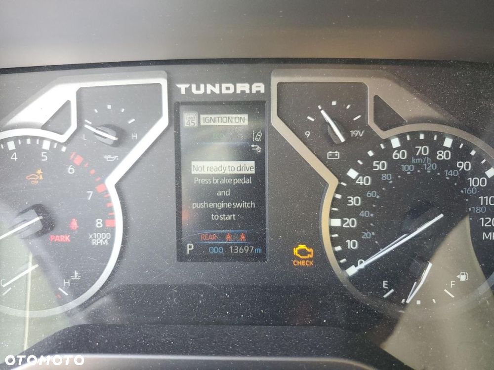 Toyota Tundra - 10