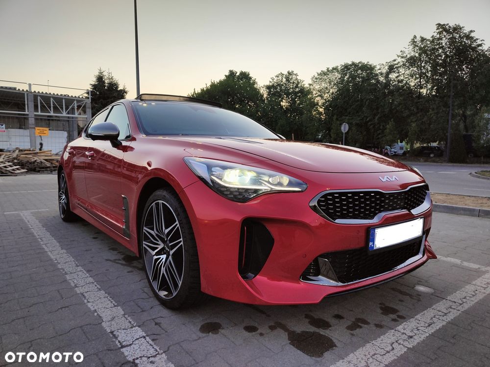 Kia Stinger - 2