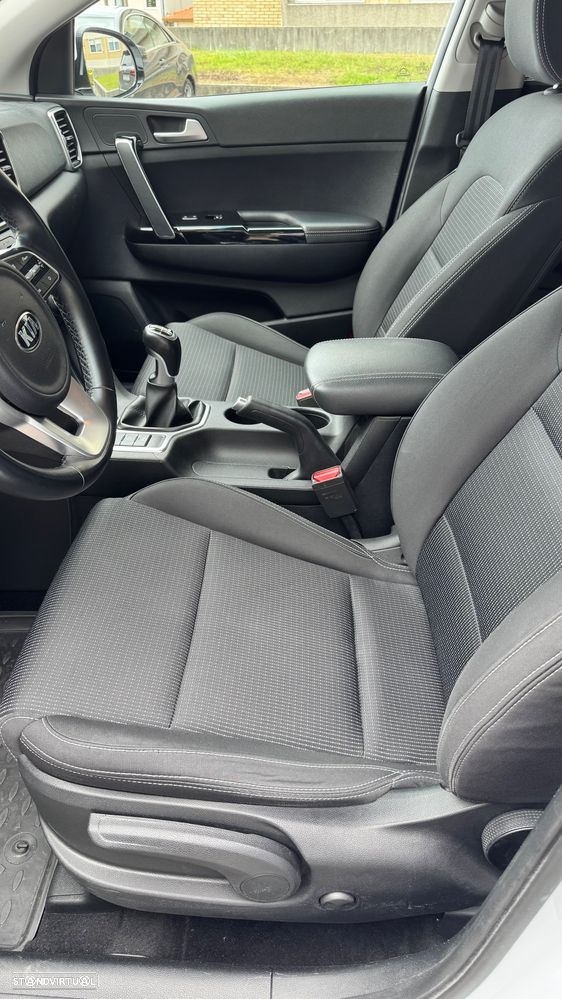 Kia Sportage 1.6 GDI 2WD VISION - 13