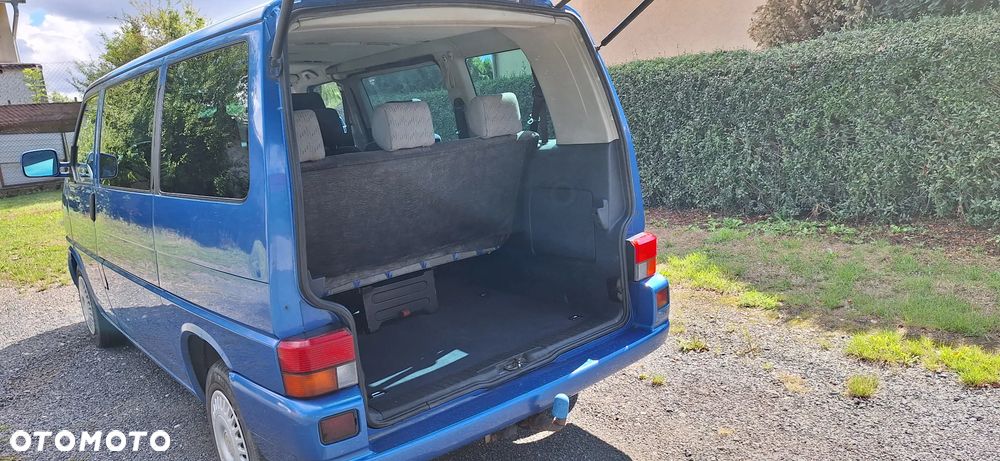 Volkswagen Caravelle GL - 15