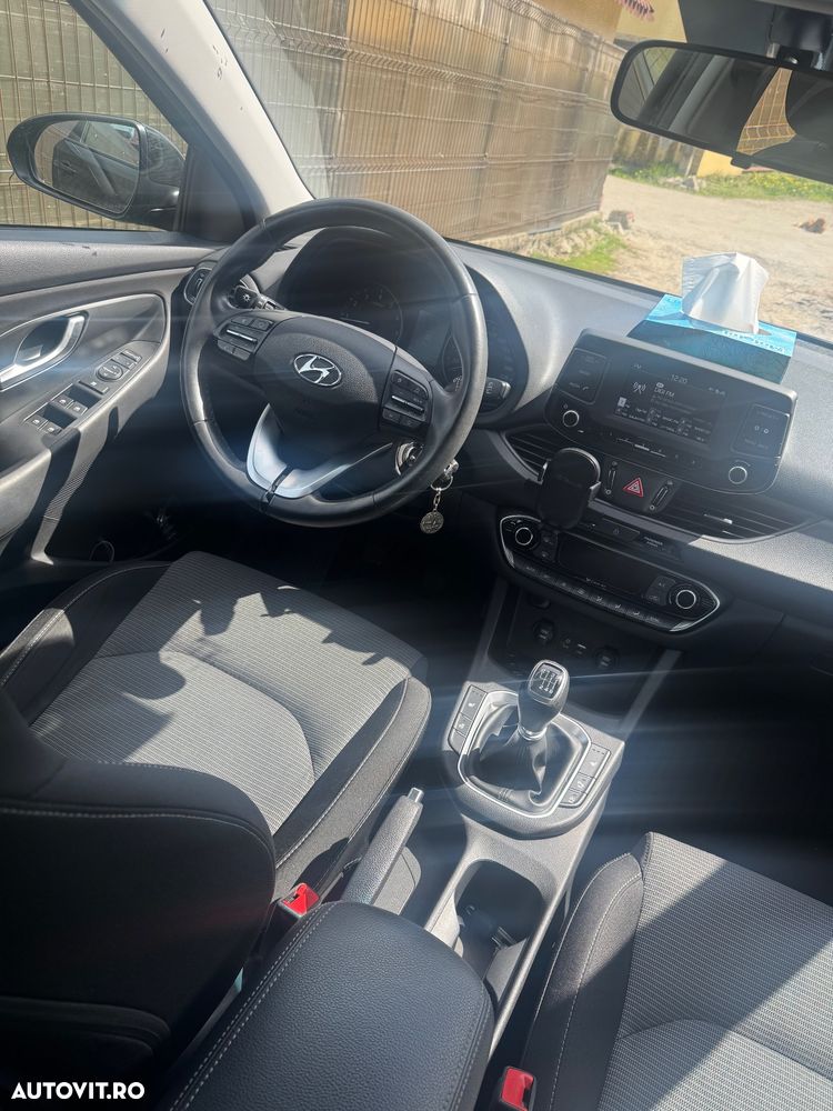 Hyundai i30 1.4 MPi 5DR M/T ISG Highway - 9