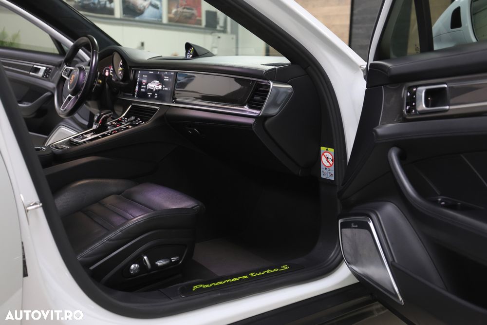 Porsche Panamera Turbo S E-Hybrid Executive - 31