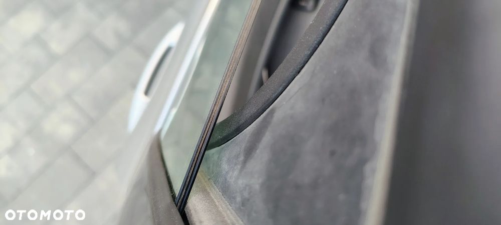 Citroën C5 HDi 135 FAP Exclusive - 28