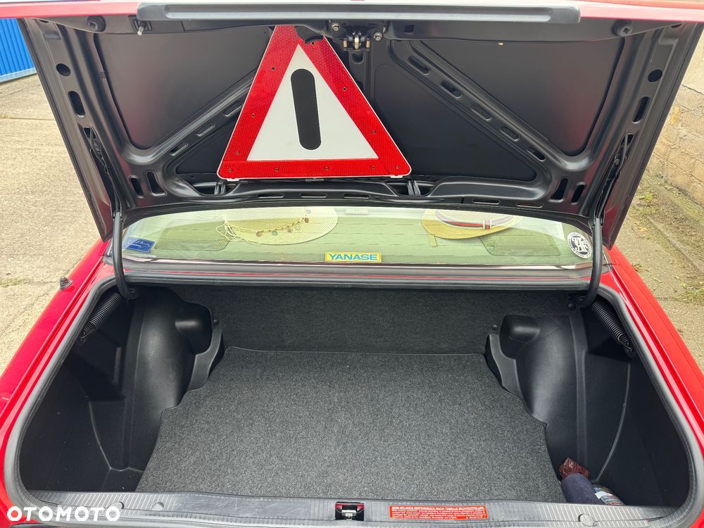 Mercedes-Benz W201 (190) - 6