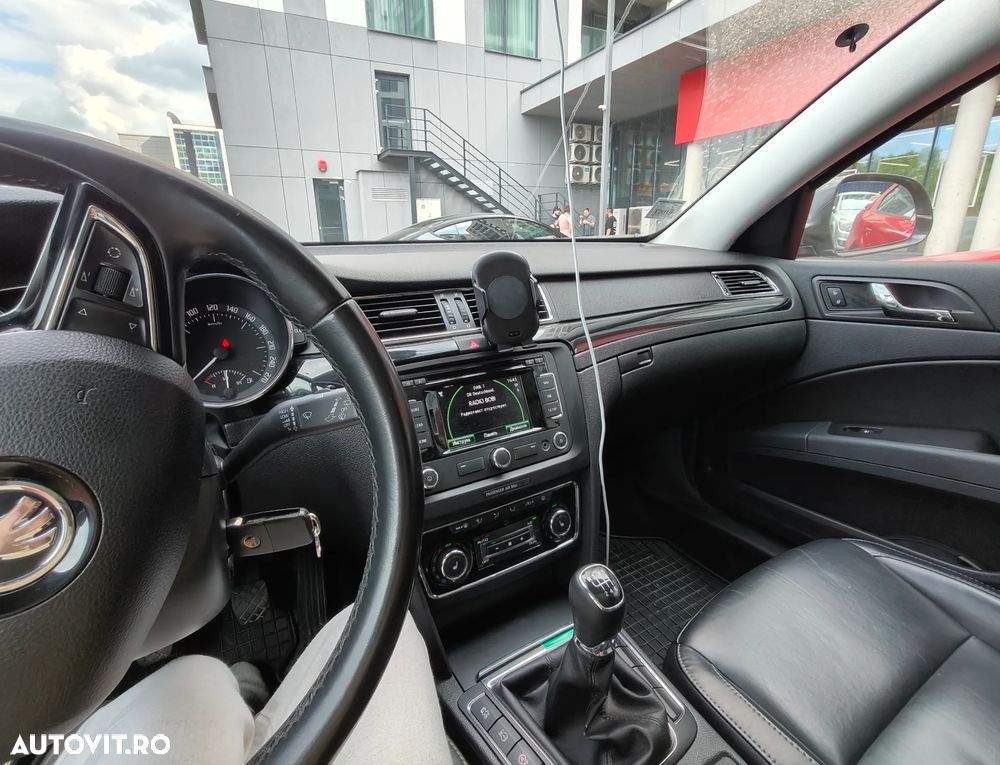 Skoda Superb 2.0 TDI Elegance Green tec - 7