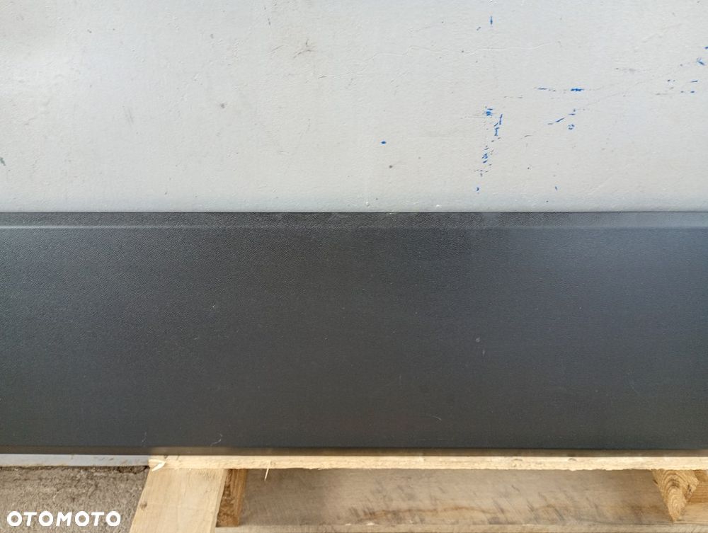 listwa boczna lewa vw crafter II man tge 2023r 7C0853517A - 3