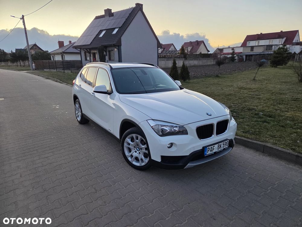 BMW X1 xDrive18d xLine - 9
