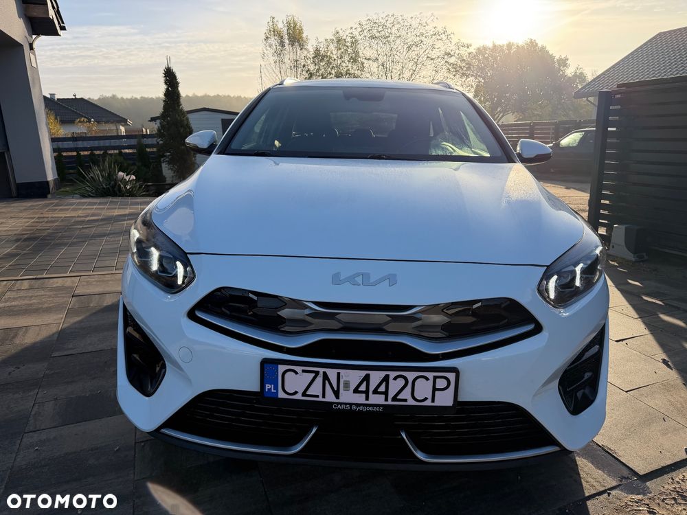 Kia Ceed - 11