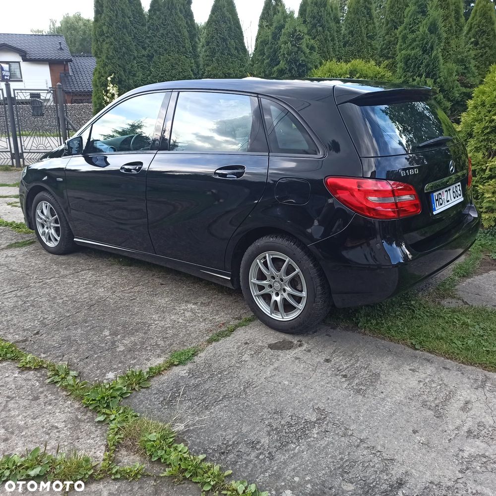 Mercedes-Benz Klasa B 180 (BlueEFFICIENCY) - 7