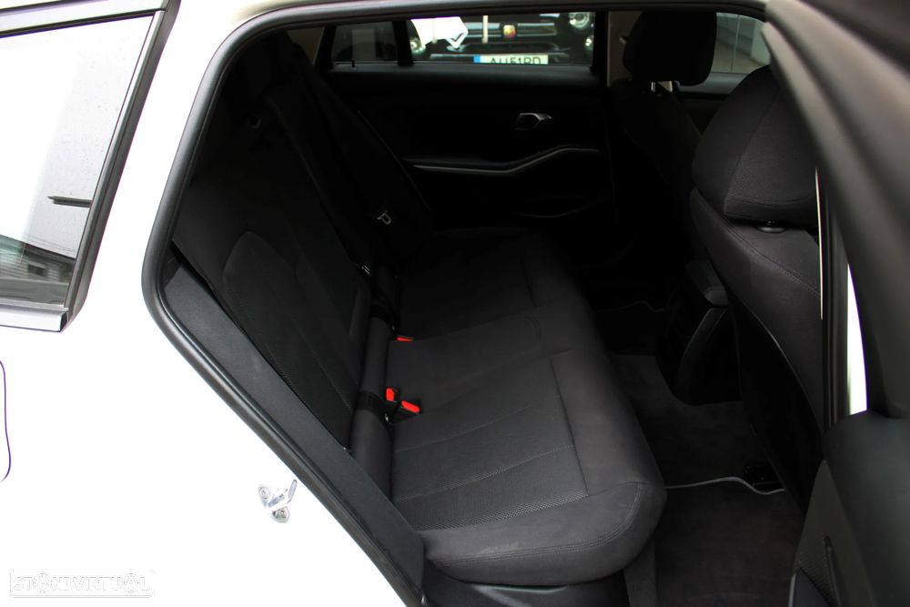BMW 318 d - 27