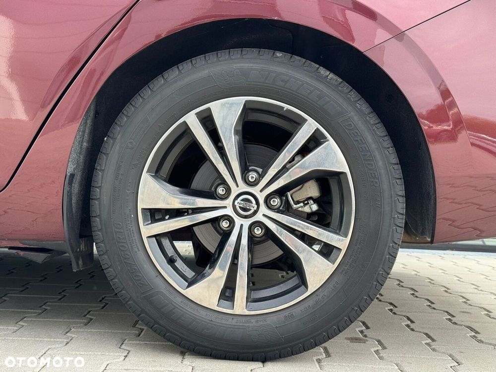 Nissan Sentra - 32