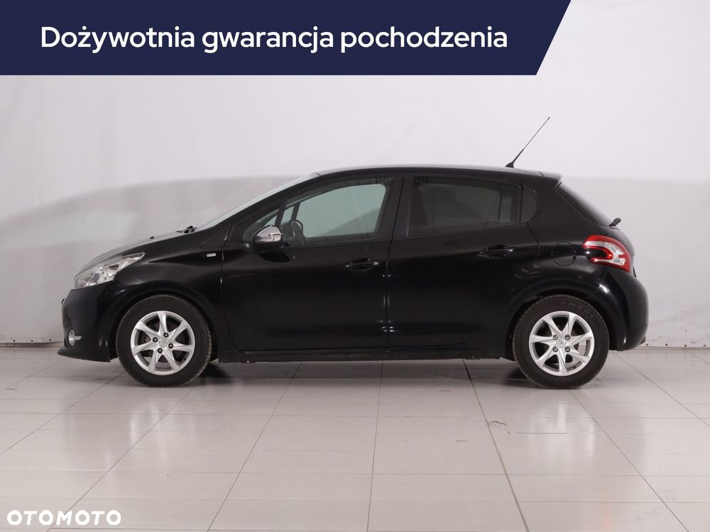 Peugeot 208 - 4