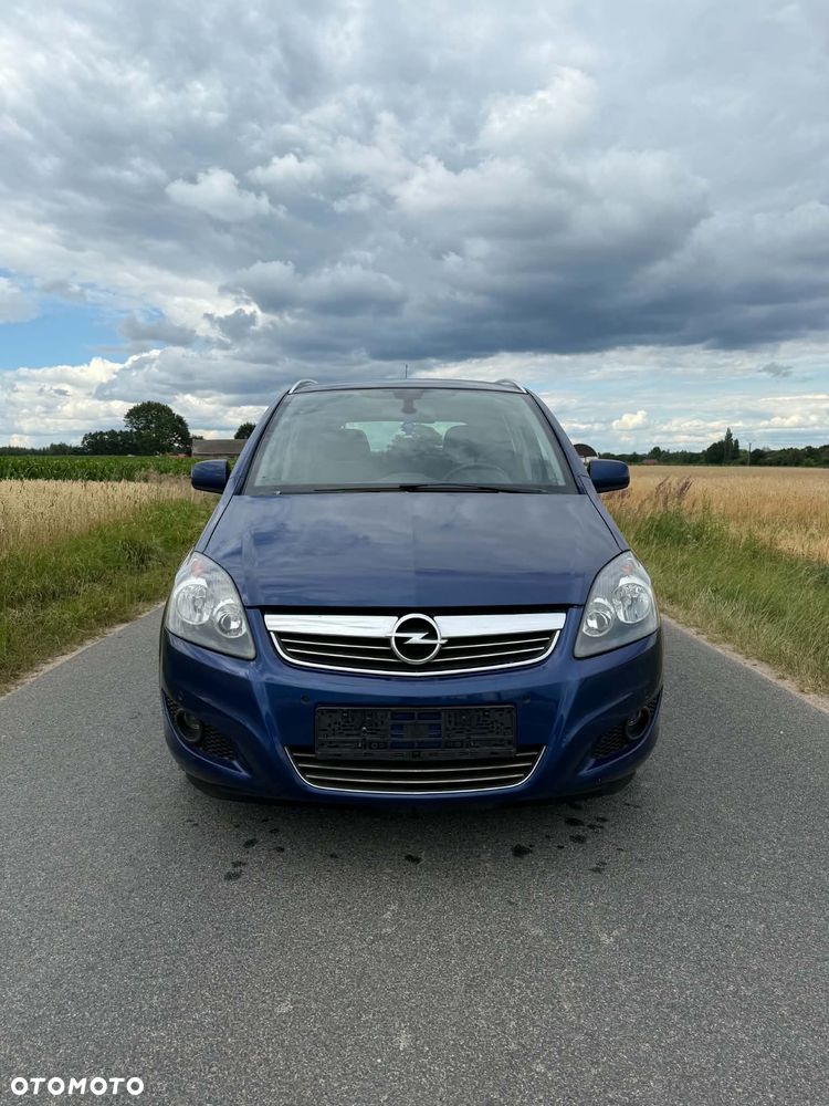 Opel Zafira - 1