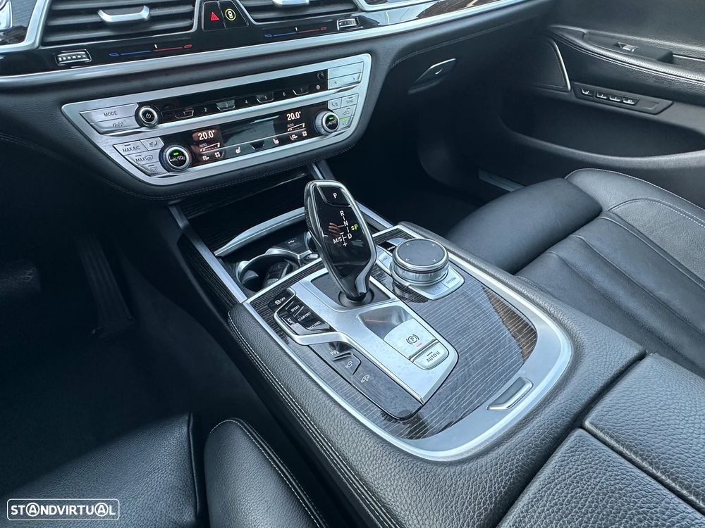 BMW 730 d Auto - 26