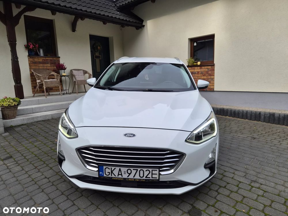 Ford Focus 1.5 EcoBlue Start-Stopp-System TITANIUM - 26