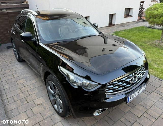 Infiniti FX - 15