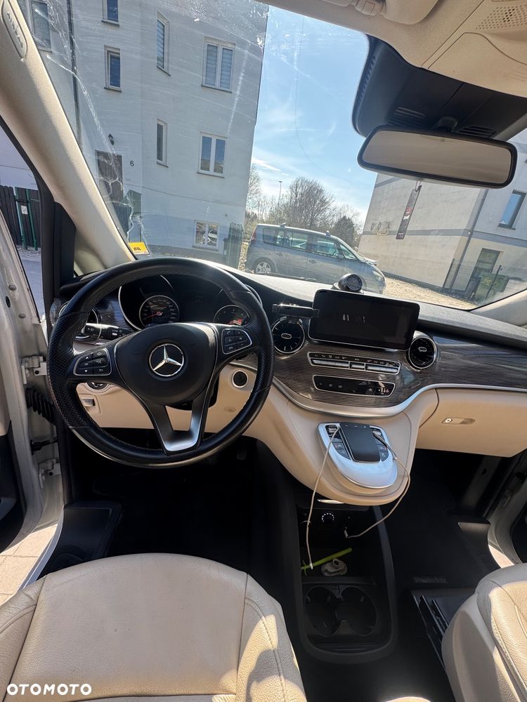 Mercedes-Benz Klasa V 300 d 4-Matic Avantgarde 9G-Tronic (d³ugi) - 31
