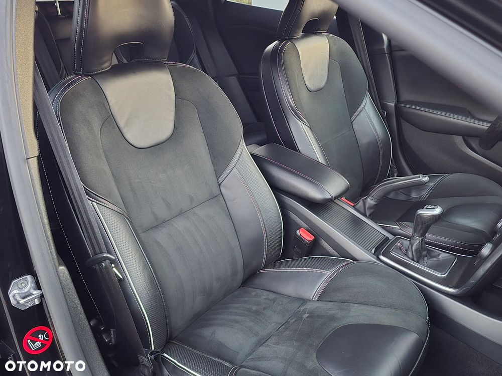 Volvo V40 D2 RDesign - 27