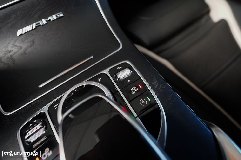 Mercedes-Benz C 63 AMG S - 23