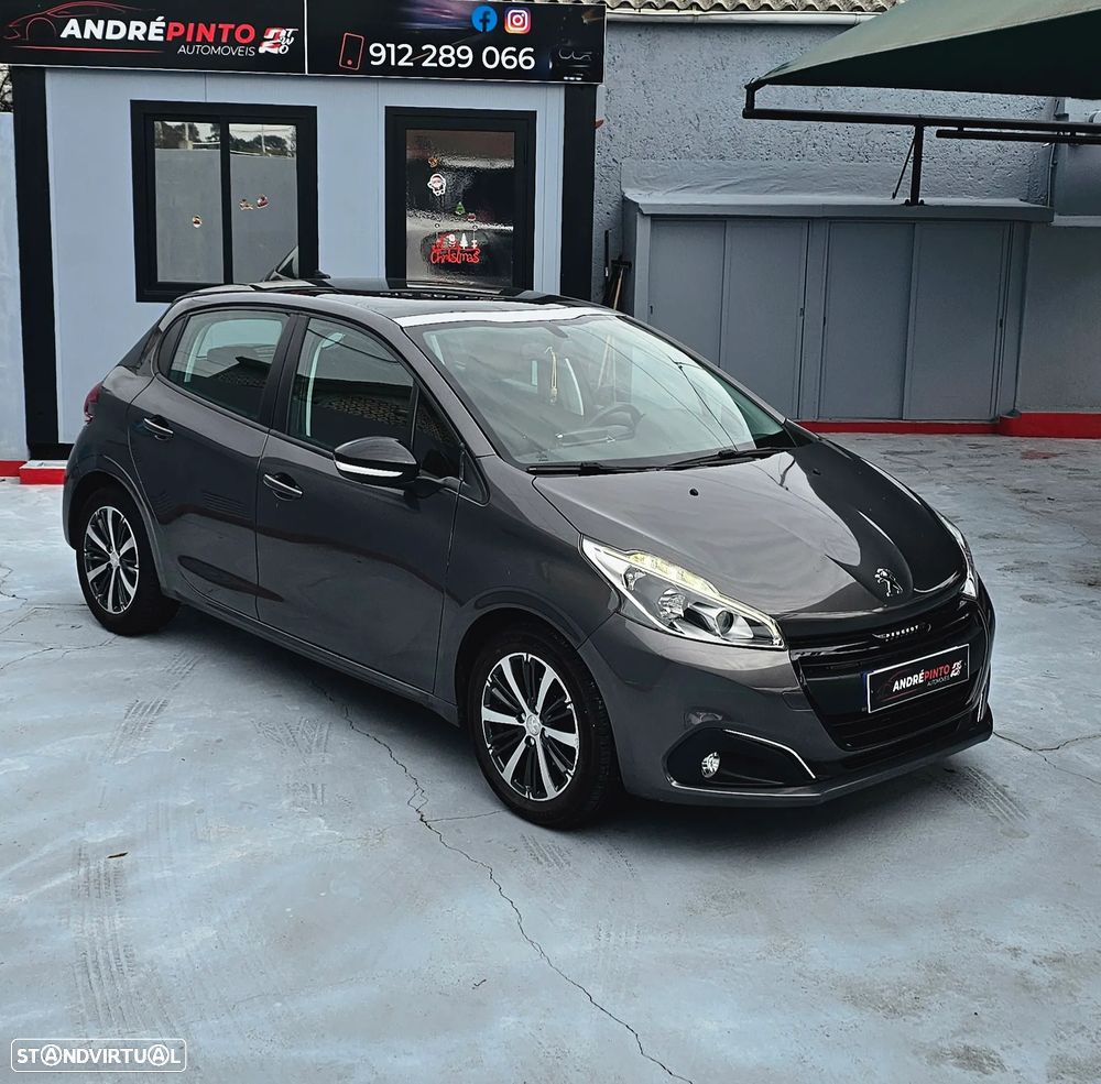 Peugeot 208 PureTech 82 Allure - 1
