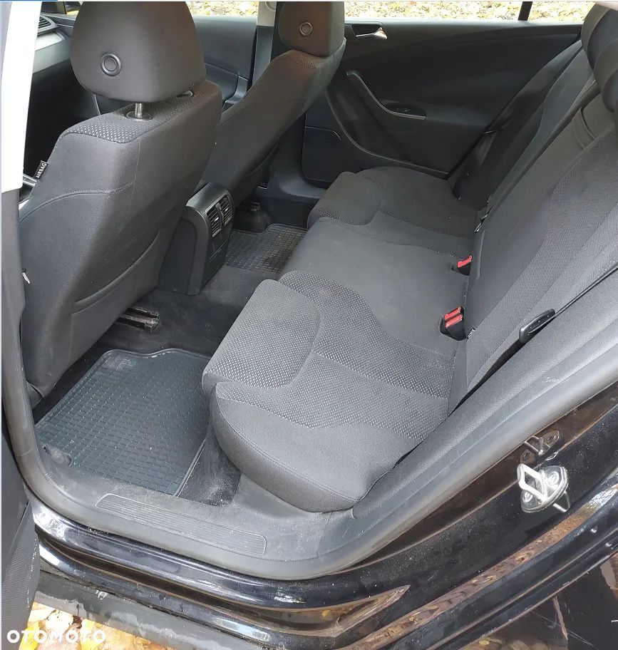 Volkswagen Passat 2.0 TDI DPF Comfortline - 10
