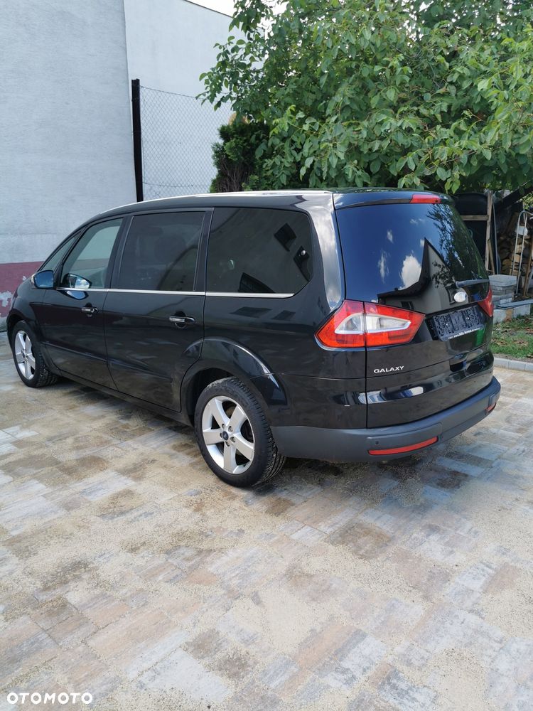 Ford Galaxy - 4