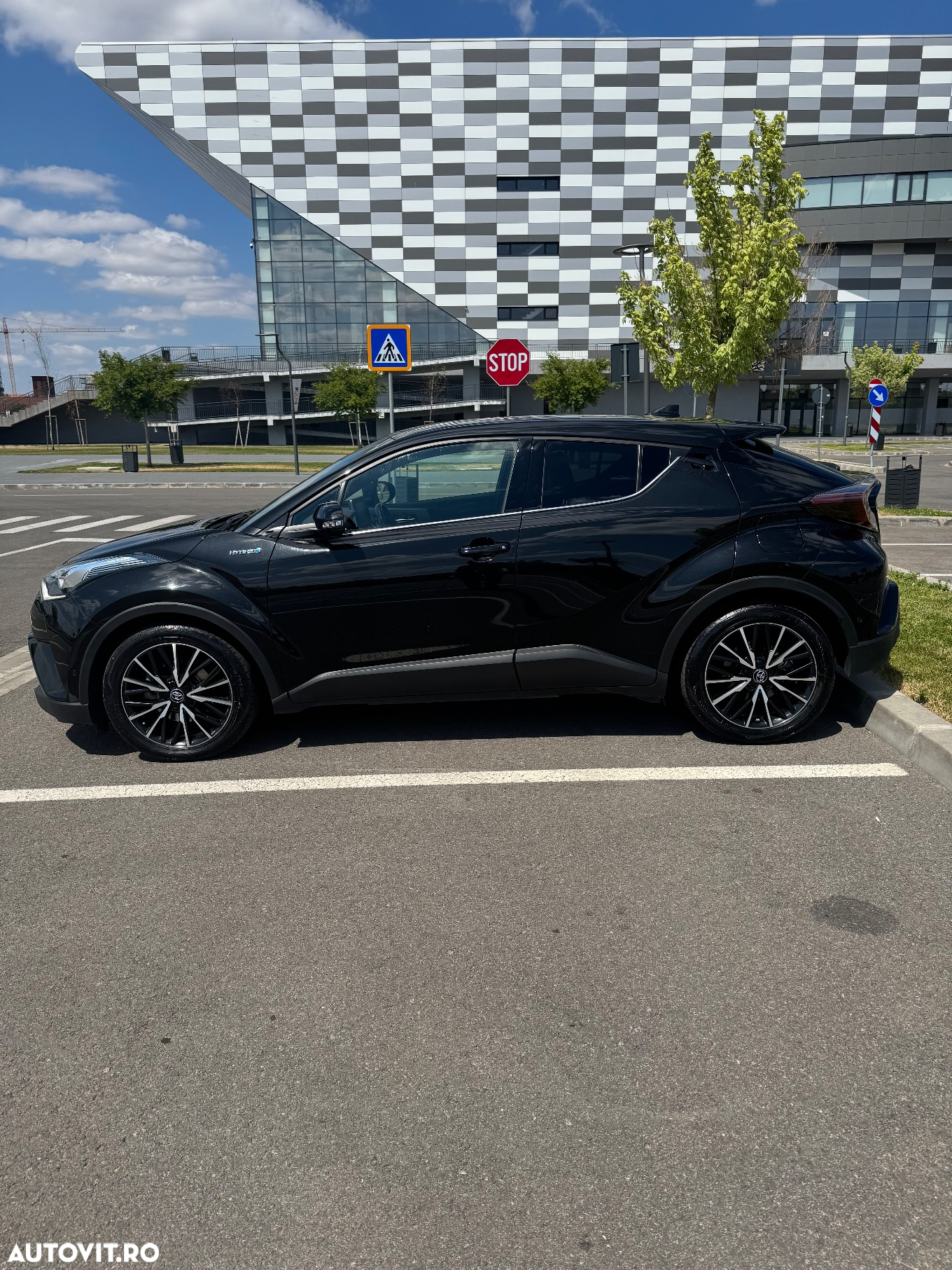 Toyota C-HR 1.8 HSD 122 CP 4x2 CVT C-lassy - 7