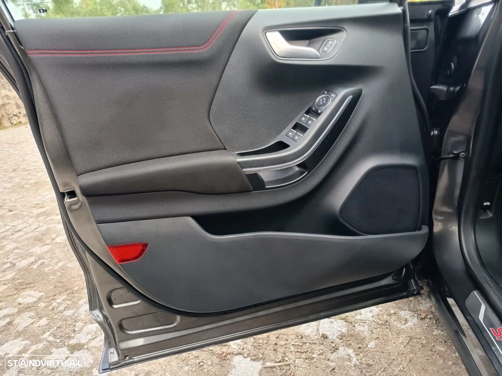 Ford Puma 1.0 EcoBoost Hybrid ST-LINE - 18