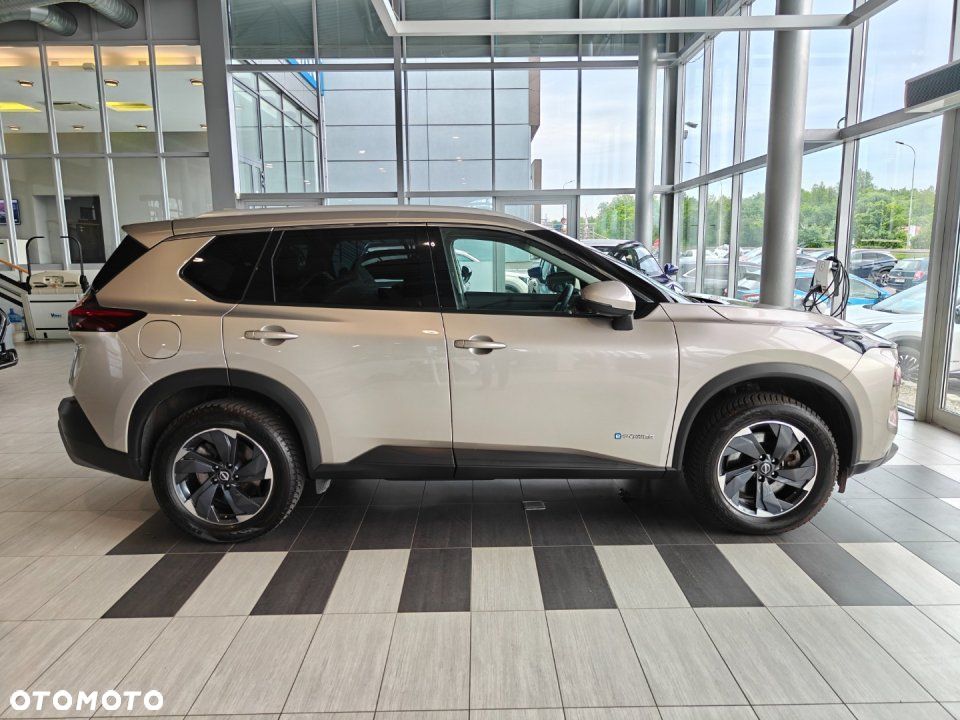 Nissan X-Trail - 2