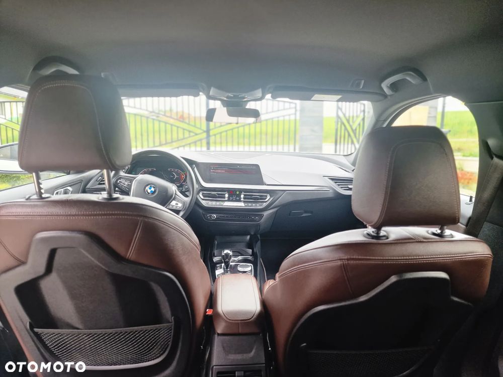 BMW Seria 1 120i Sport - 34