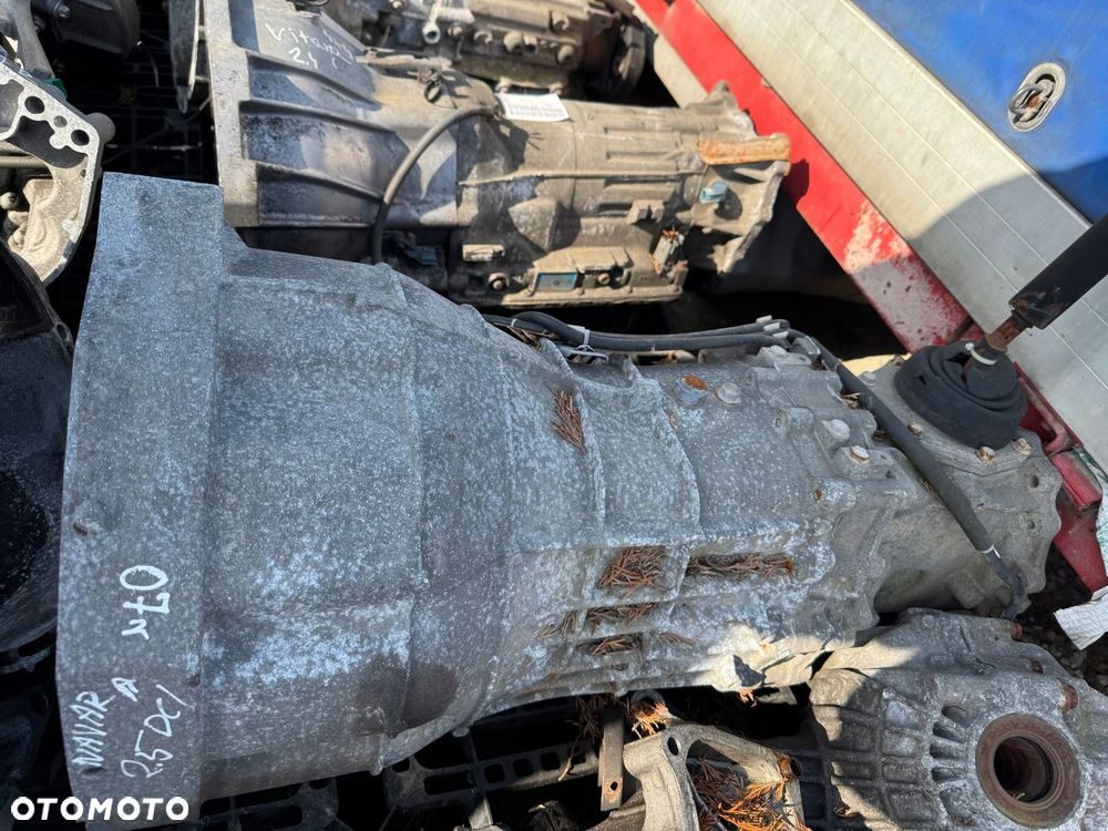 Nissan Navara 2,5DCI D40 skrzynia biegów 4x4 - 1