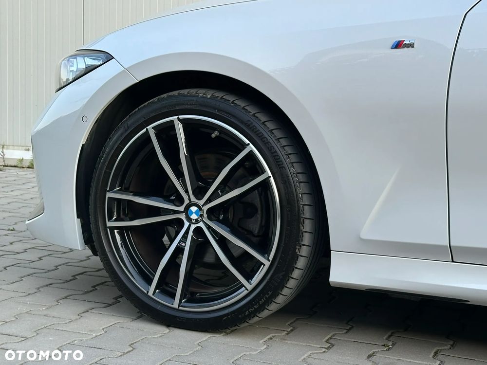 BMW Seria 3 320d xDrive M Sport sport - 18