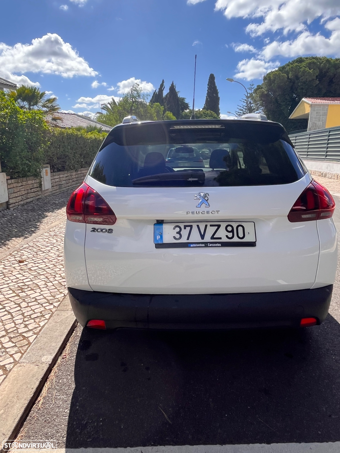 Peugeot 2008 1.2 PureTech Style - 13