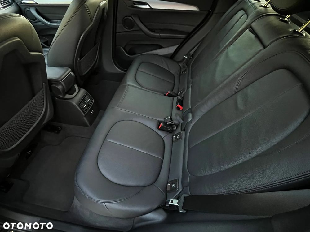 BMW X1 xDrive25e Business Edition - 19
