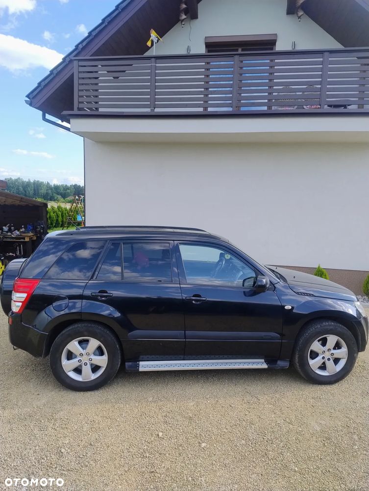 Suzuki Grand Vitara 2.0 De luxe - 11