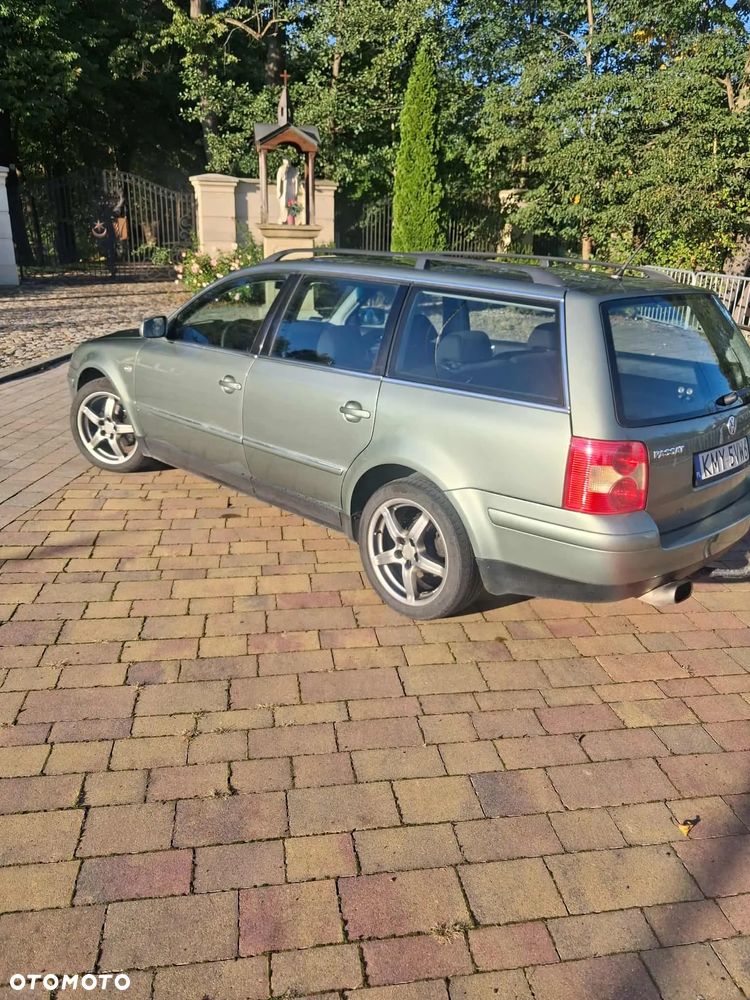 Volkswagen Passat 2.0 Comfortline - 3