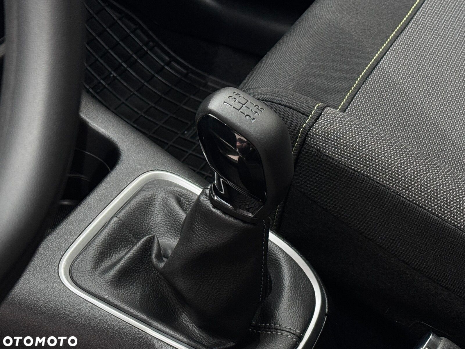 Citroën C3 1.2 PureTech Shine - 9