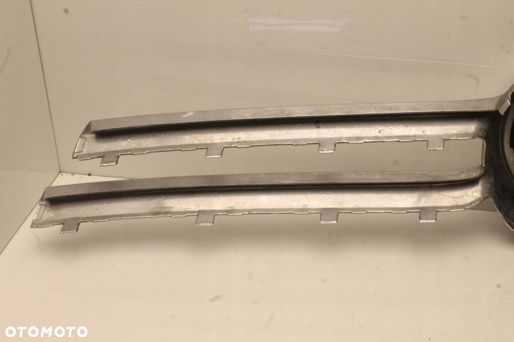 VW TOUAREG I LIFT GRILL ATRAPA CHROM ZNACZEK 7L6853668 # - 3