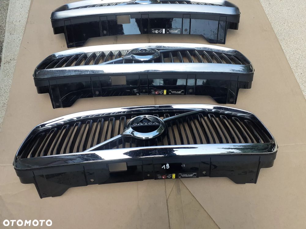 Volvo XC60II Grille Atrapy Chłodnicy - 13