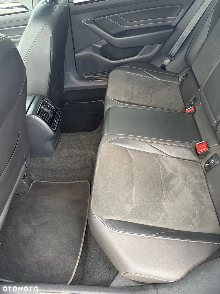 Volkswagen Arteon 2.0 TSI R-Line DSG - 9